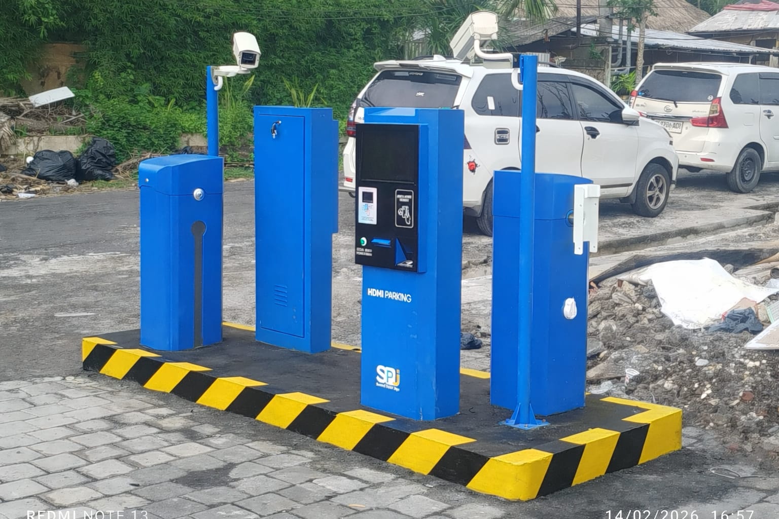 Pemasangan Sistem Parkir 1 In 1 Out