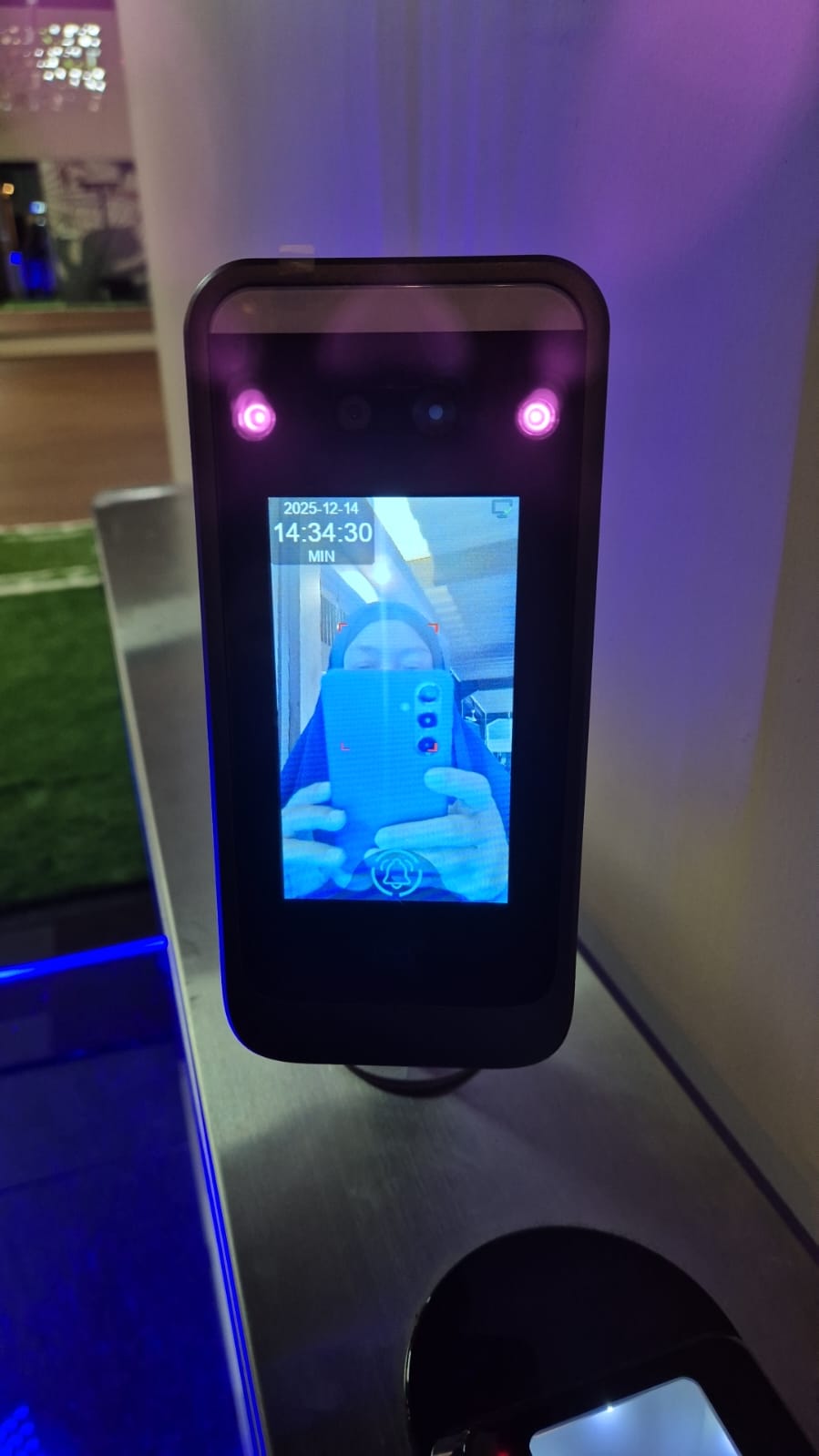 Swing Barrier Gate 1 Lan 2 Gate Berbasis Wajah