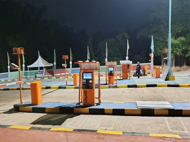 Pemasangan Sistem Parkir 1 In 1 Out